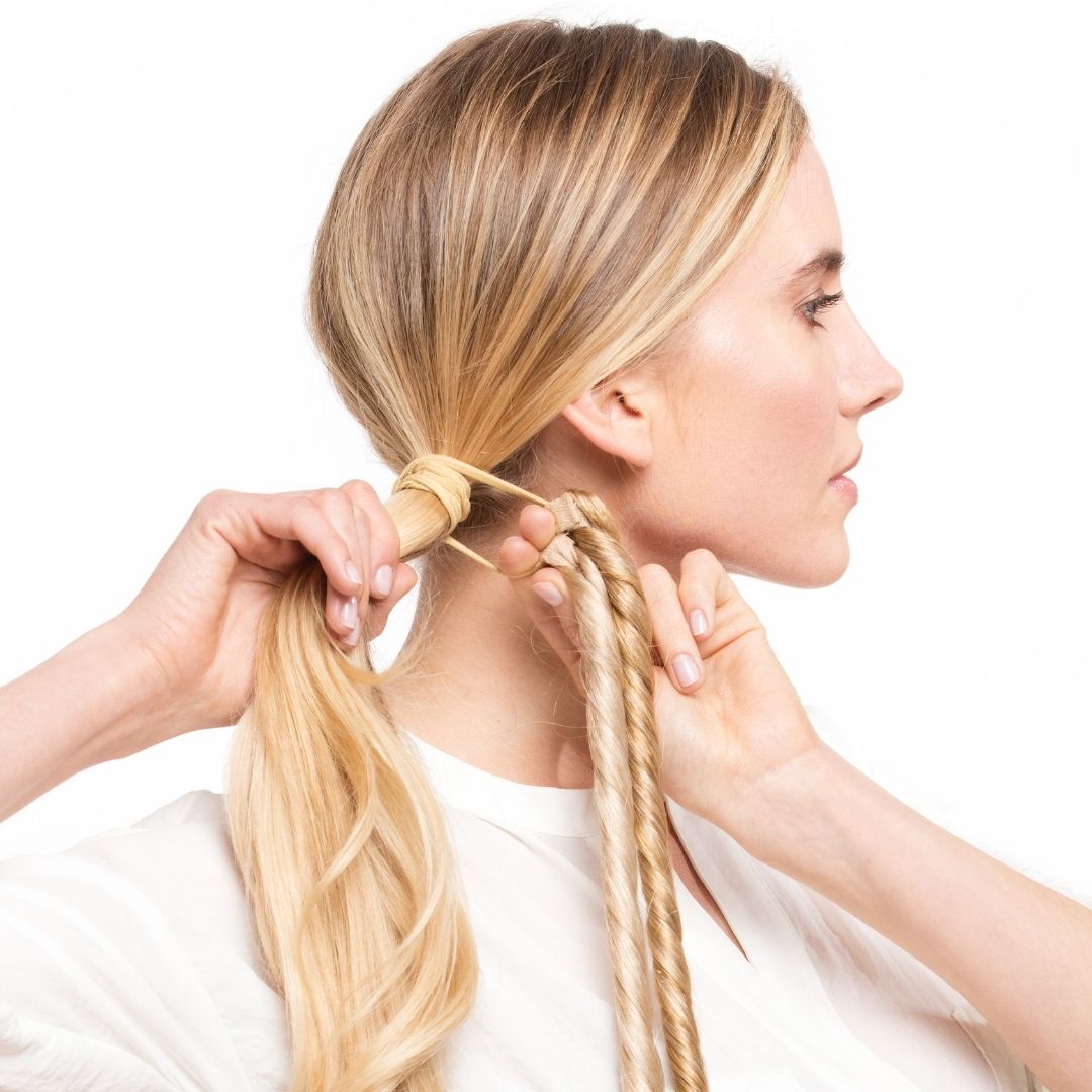 Easy Updo extensions attachment to a ponytail with an elastic
